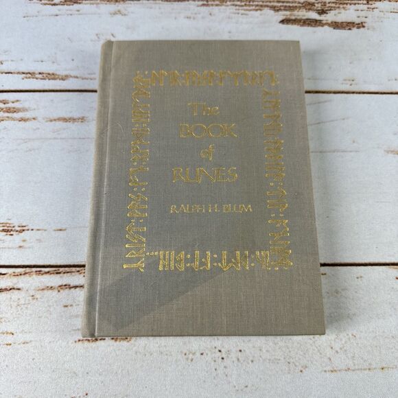 The Book of Runes by Ralph H Blum Tenth Anniversary Edition 1993 1st Printing HC - Picture 1 of 5